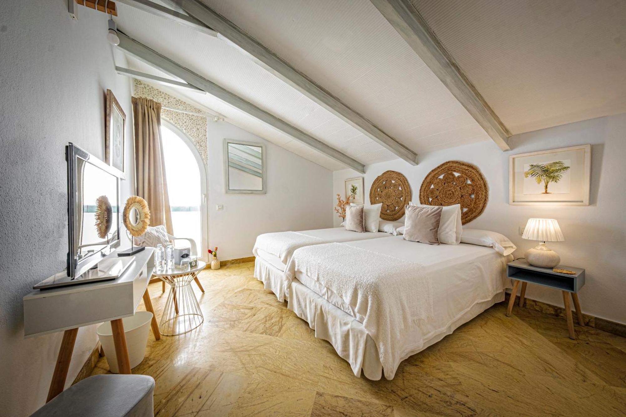 Labrena Hotel Лос-Каньос-де-Мека Екстер'єр фото